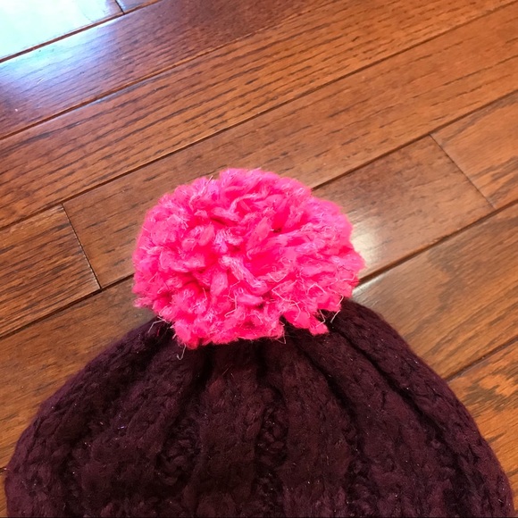 Hollister maroon hat - Picture 2 of 4